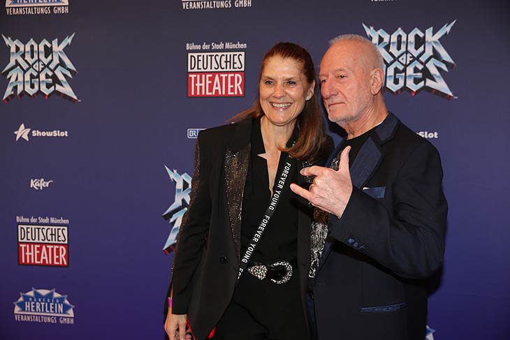 Corinna Binzer und Sepp Schauer bei der Premiere von Rock of Ages im Deutschen Theater M&uuml;nchen cSusanne-Brill